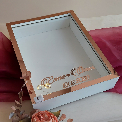 30x40 Cm Derin Beyaz-Rose İsimli! Özel Gün Çiçekleri Için Anı Çerçevesi! Derin Çerçeve Ledli! - 0